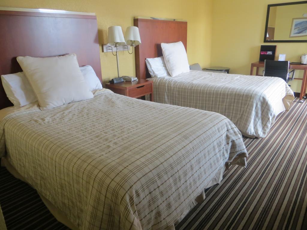 Days Inn Pigeon Forge South Bagian luar foto