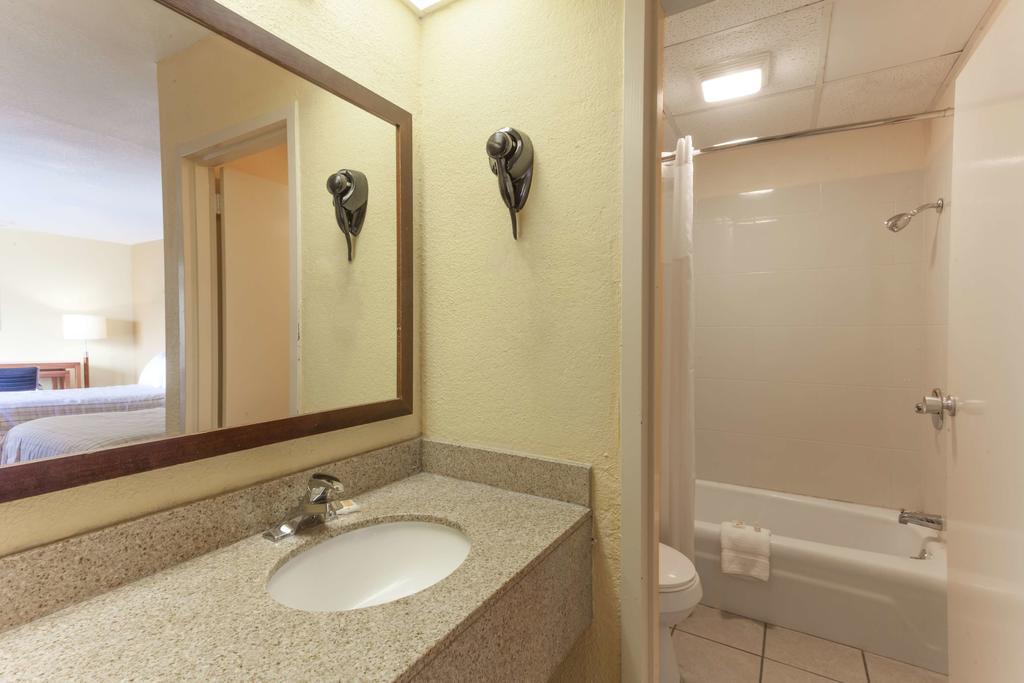 Days Inn Pigeon Forge South Bagian luar foto